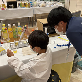 ビタミンって何？食品から学んで実験しよう
